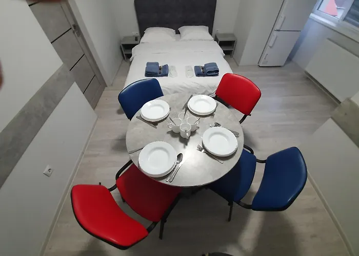 Apartamento Hotelroom 27 *